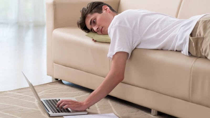 luoi-van-dong-khien-ban-de-met-moi